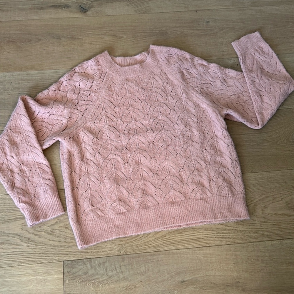Blush pink long sleeve sweater